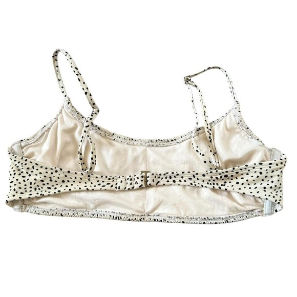 White and black polka dot bikini top #polkadotbikini
Xhilaration
XL - Picture 2 of 3